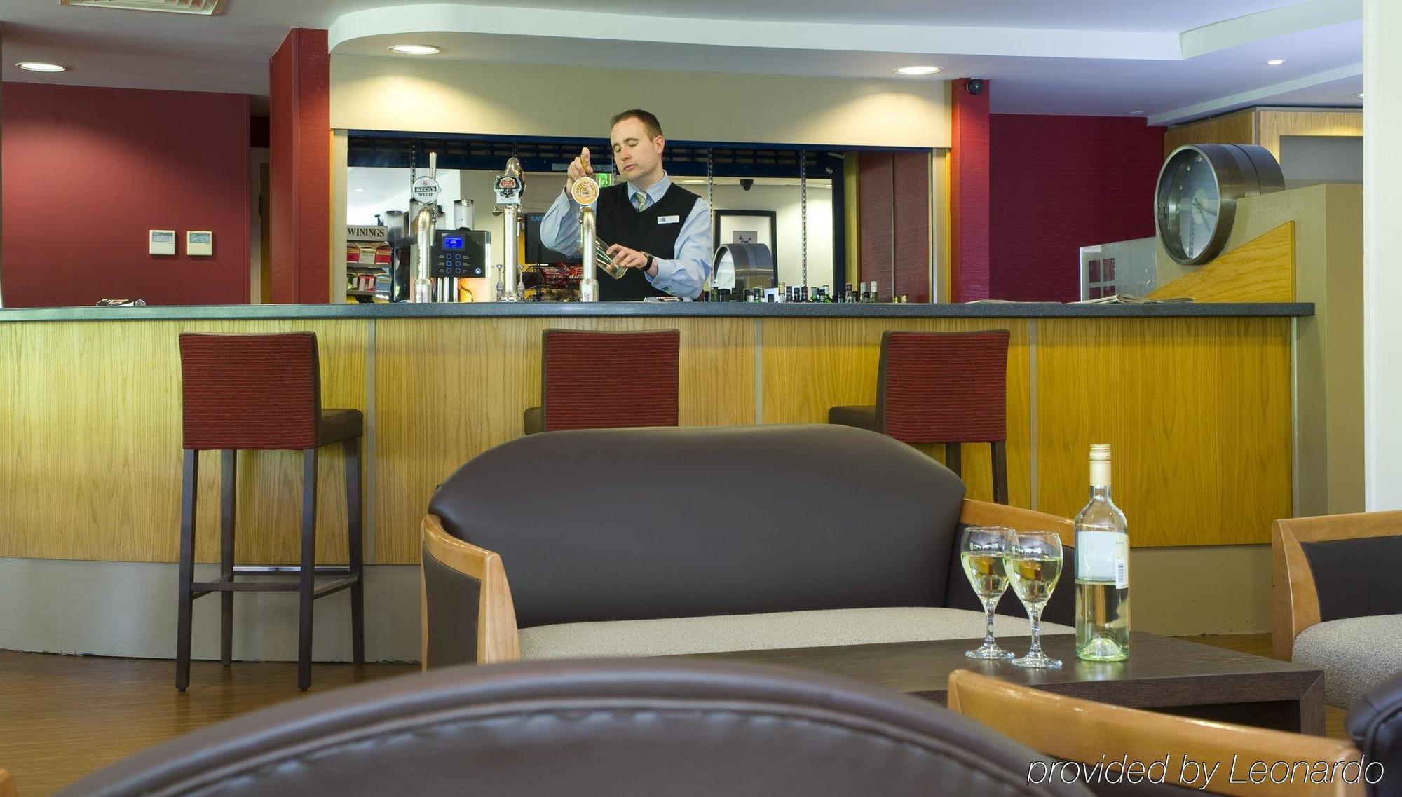 Holiday Inn Express Swansea East By Ihg Restaurante foto